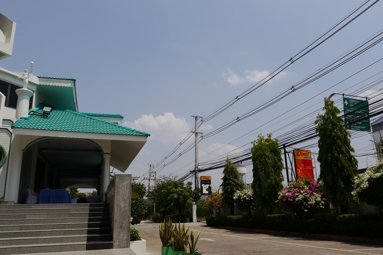 Lertnimit Hotel Chaiyaphum Exterior photo